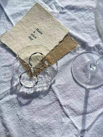 莫比烏斯環圈耳夾無耳洞佩戴示意