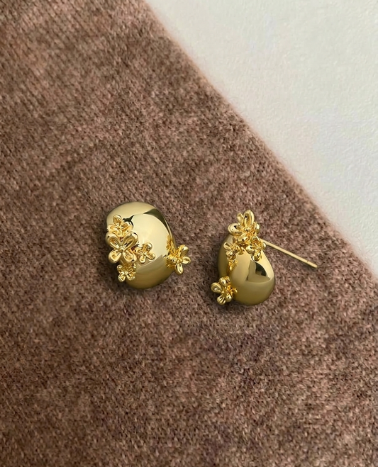 月桂枝下復古耳飾